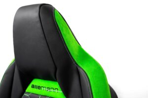 14 Audi Q3 SQ3 RSQ3 Sitze Leder grünes Alcantara grüne Wabensteppung9