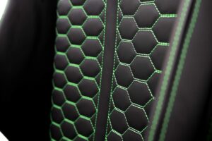 15 Audi Q3 SQ3 RSQ3 Sitze Leder grünes Alcantara grüne Wabensteppung13