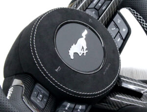 15 Ford Mustang VI Lenkrad Performance Leder Alcantara schwarz2.1