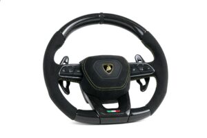 3 Lamborghini Urus Lenkrad Carbon Alcantara Airbag Alcantara Wippen Carbon3