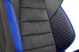 6 Audi A3 S3 RS3 8P Schalensitze Leder Alcantara blauer Streifen17