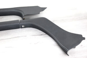 Chevrolette Corvette C6 Einstiegsleisten Leder Naht silber3