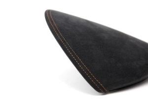 13 Audi R8 420 Tachoabdeckung Alcantara orangene Naht4