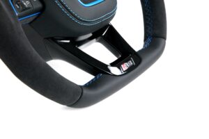 20 Audi Q3 SQ3 RSQ3 Lenkrad Alcantara Leder Naht blau Airbag Leder Alcantara5