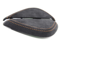 22 Audi R8 420 Armaturenbrett Endkappen Alcantara4