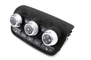 7 Audi R8 420 Klimabedienteil Alcantara3