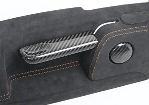 7 Audi R8 420 Schalensitz Seitenverkleidung Alcantara orangene Naht1