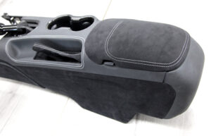 9 Ford Mustang VI Mittelkonsole Leder Alcantara Carbon5