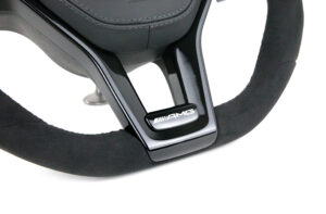 13 Mercedes Benz W204 C63 AMG Lenkrad Alcantara 12Uhr Leder rot Airbag Leder5